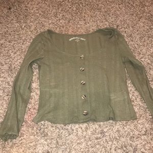 Cropped long sleeve shirt